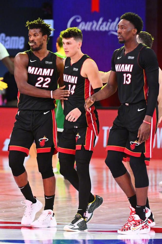 众的目光 众的目光