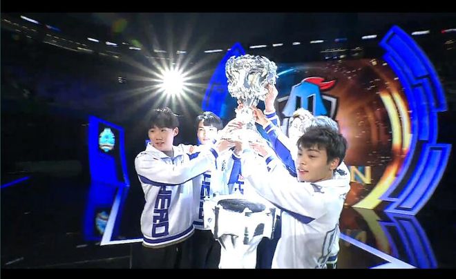 瓦妮莎一直 瓦妮莎一直